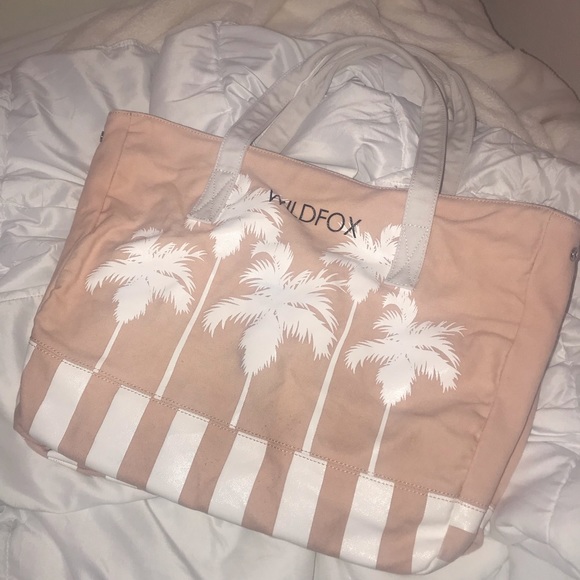 Bel Air Palms Tote - Picture 2 of 5